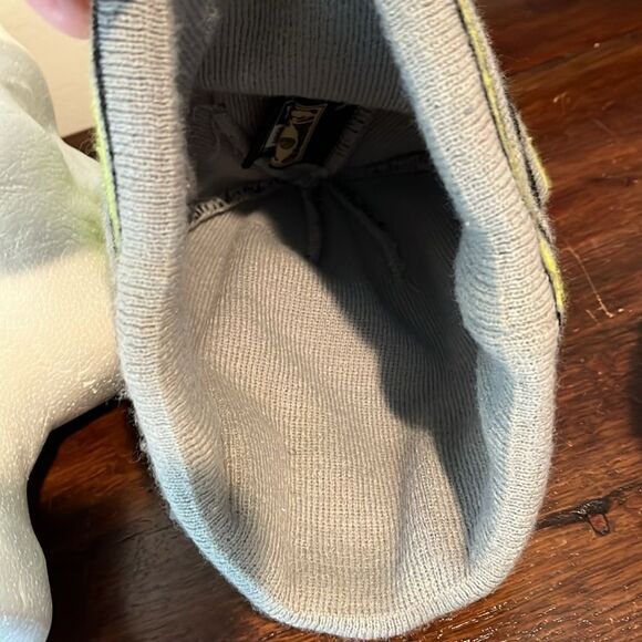 Miami Heat NBA Hardwood Classic SnApback Knit Ski Snowboard Beanie Winter Cap-2 - Picture 12 of 13